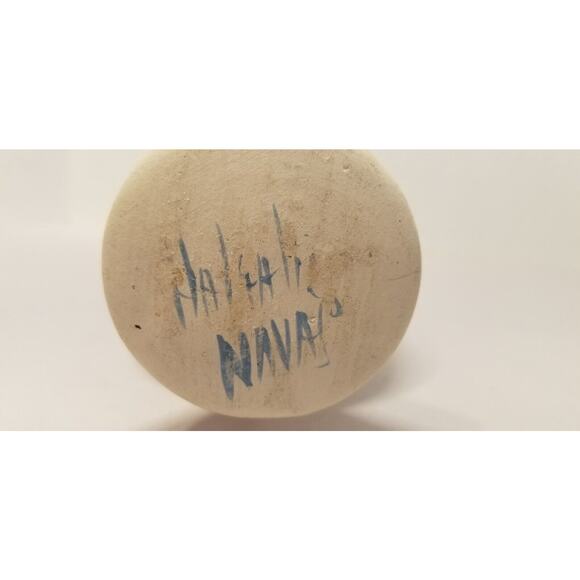 Navajo S.W. Native American Ceramic Vase 5.25 Inches Height - Picture 6 of 6